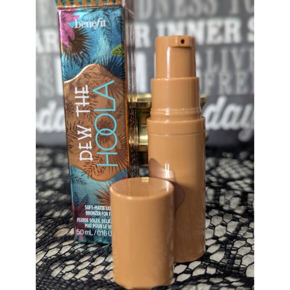 āØ3/$30 Benefit Dew the Hoola Mini Bronzer RETIRED/DEADSTOCK - Picture 2 of 3